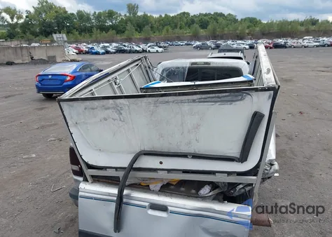 1994 Ford Ranger z USA, uszkodzony, nr VIN 1FTCR10A4RTA80724